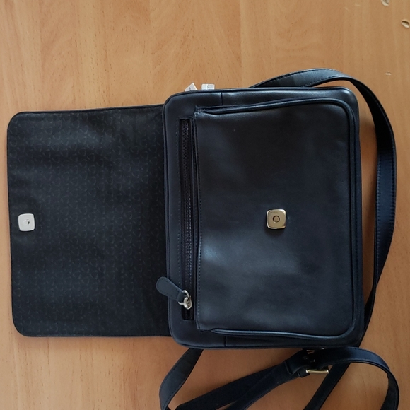 LIZ CLAIBORNE Navy Blue Shoulder Bag Purse - Picture 5 of 7